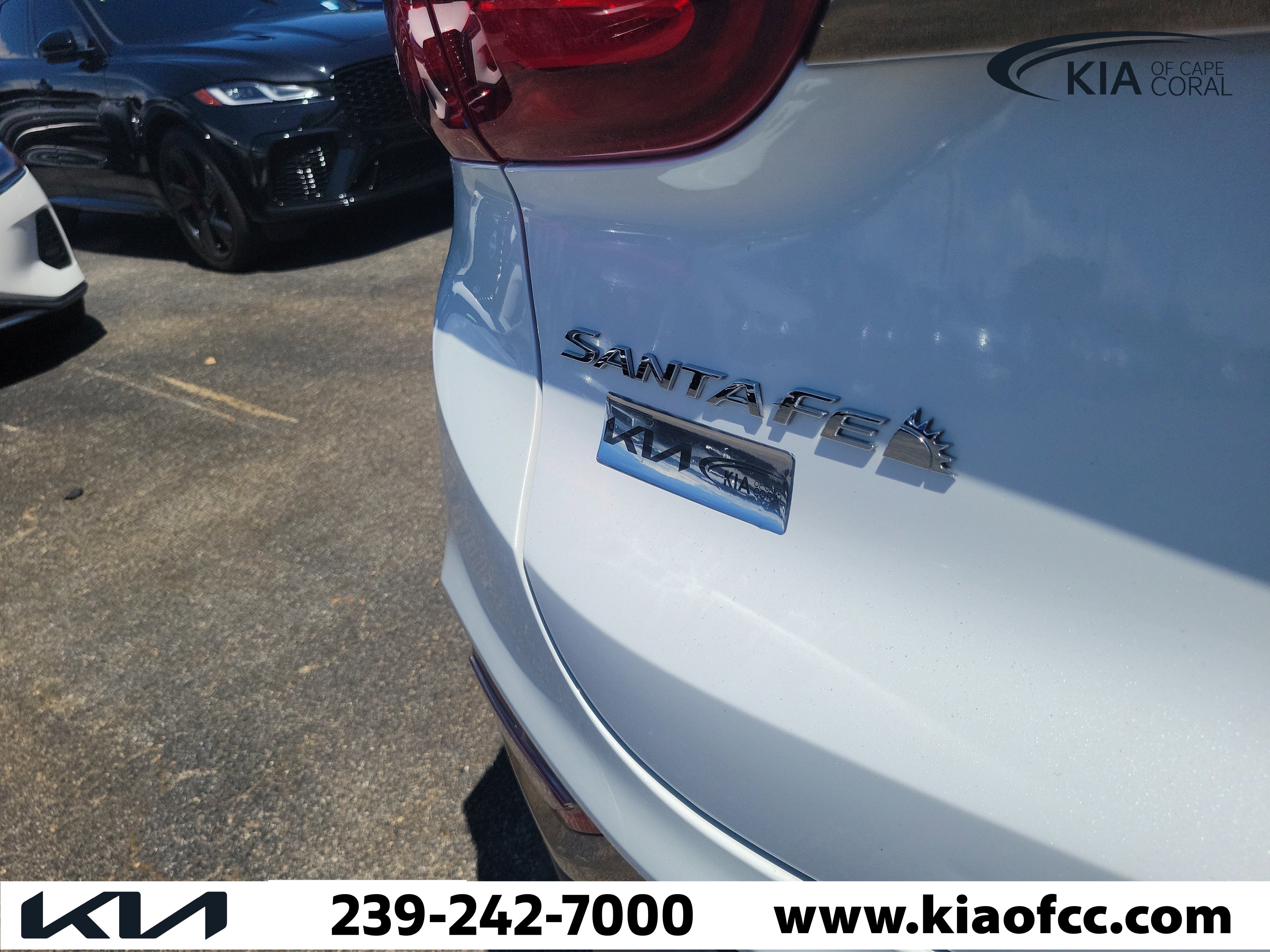 Used 2020 Hyundai Santa Fe Limited FWD image 11