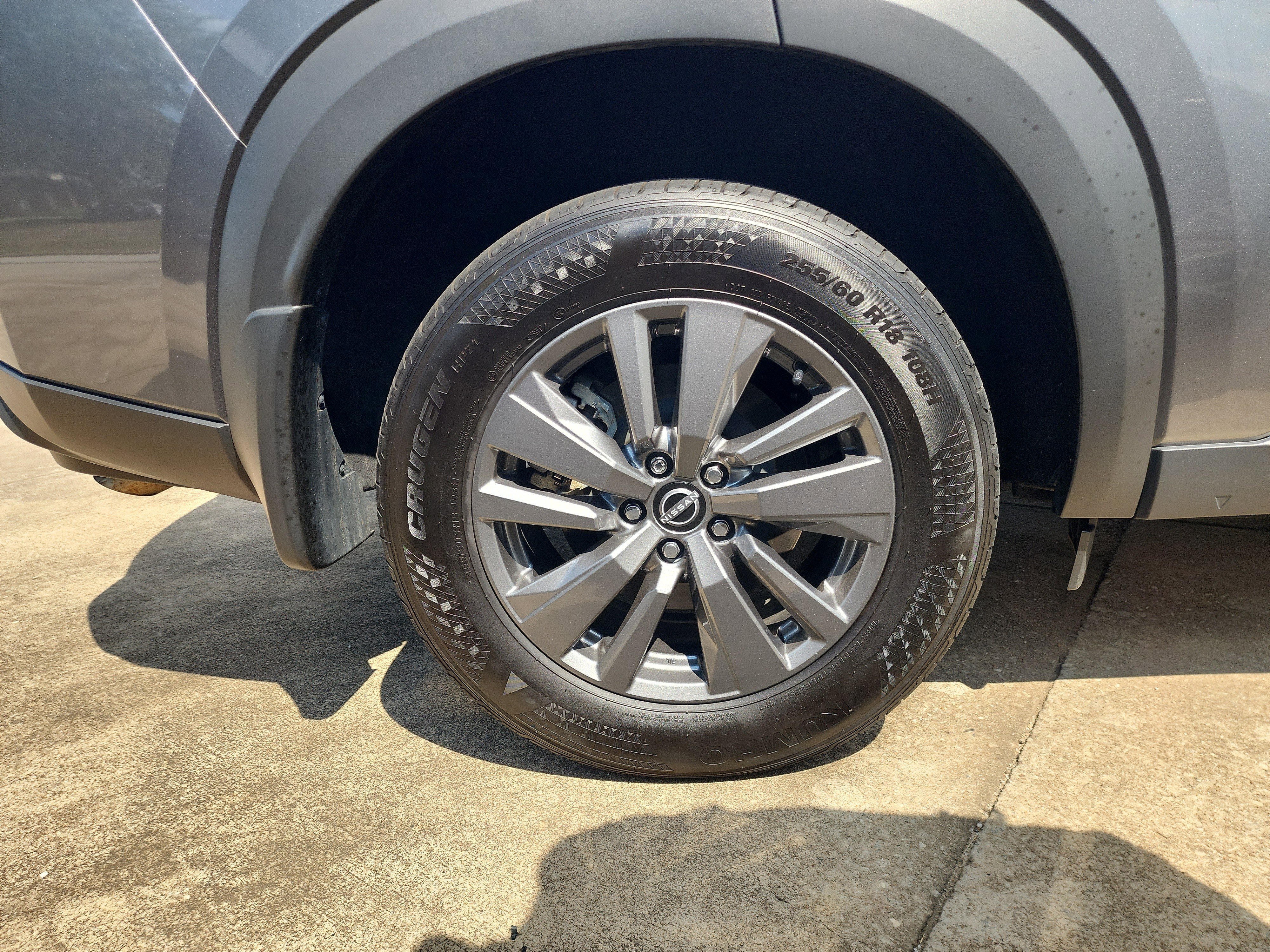 Used 2024 Nissan Pathfinder S image 13