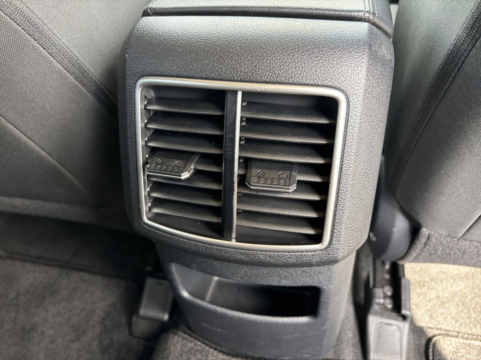 Used 2025 Kia Sportage LX image 22