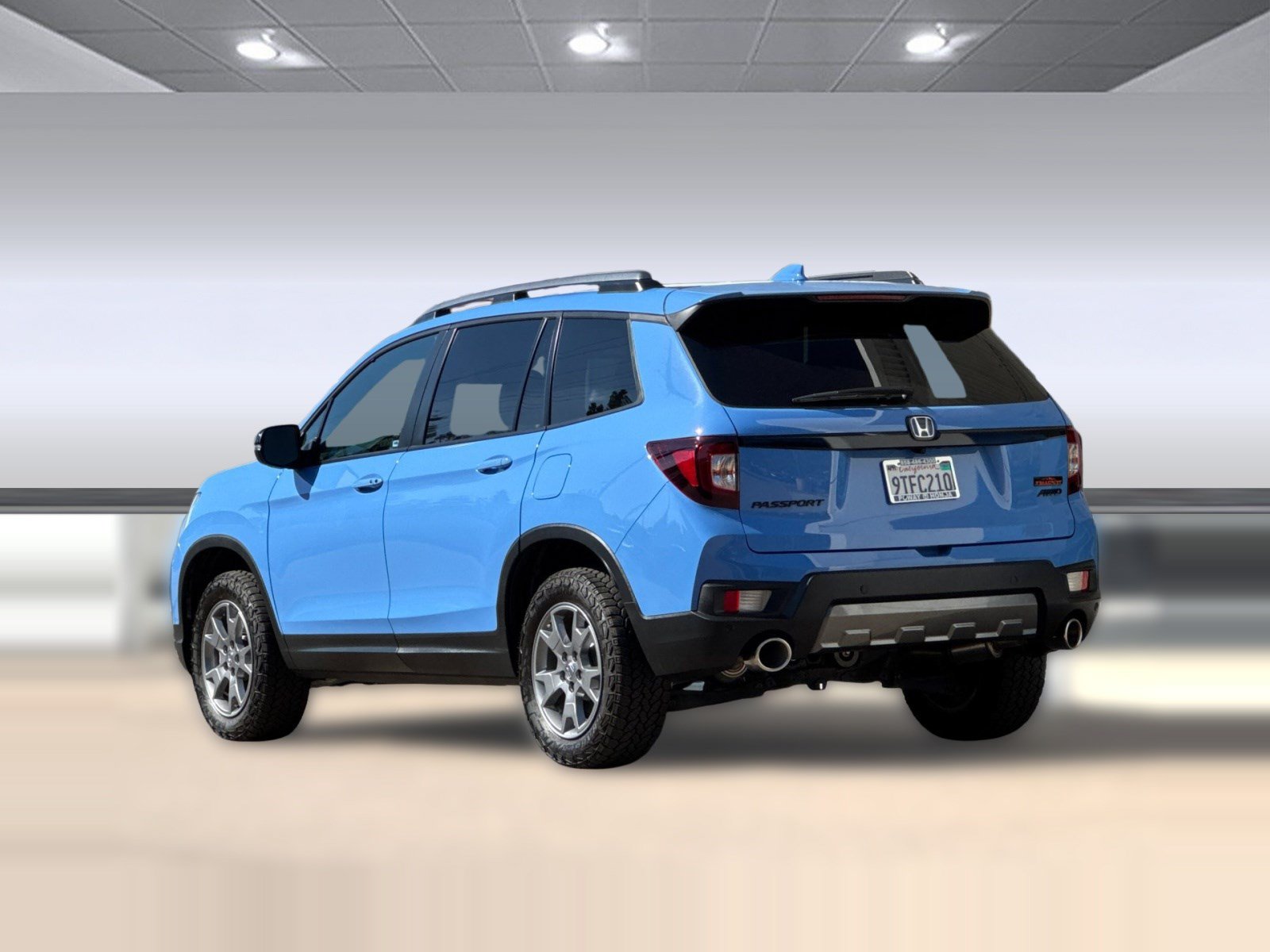 Used 2025 Honda Passport TrailSport image 3