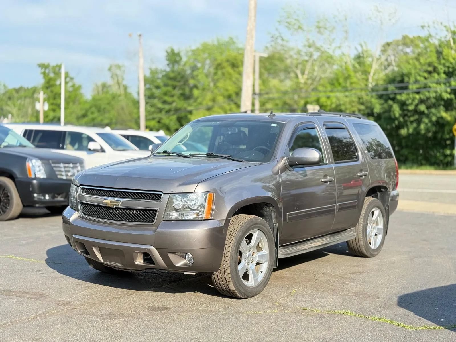 Used 2011 Chevrolet Tahoe LT AWD/4WD image 3