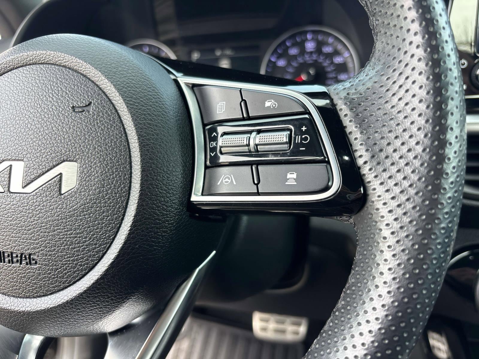 Used 2023 Kia Forte GT-Line w/ GT-Line Premium Package image 19