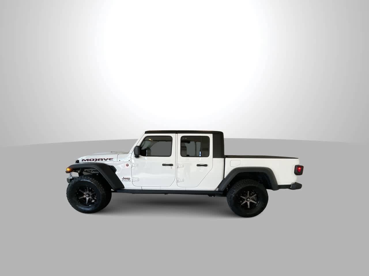 Used 2021 Jeep Gladiator Mojave AWD/4WD image 5