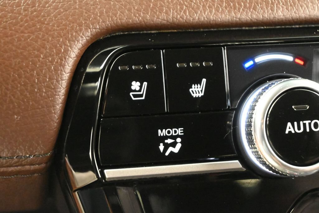 Used 2024 Honda Pilot Elite image 15