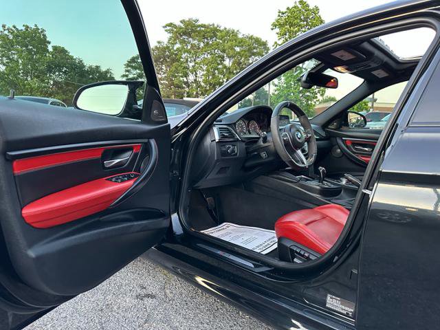 Used 2017 BMW M3 RWD image 12
