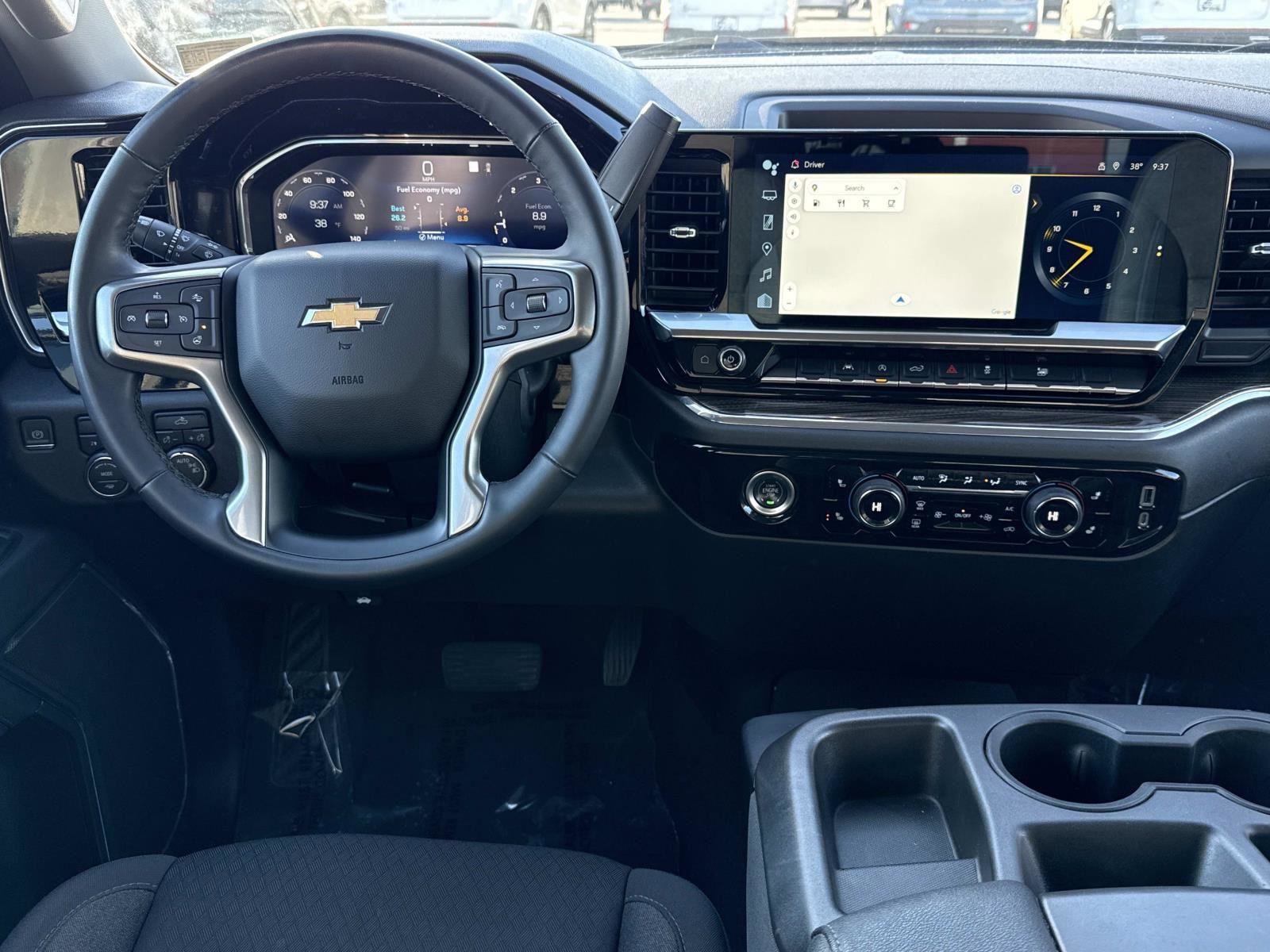 Used 2023 Chevrolet Silverado 1500 LT image 2