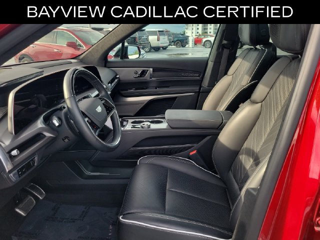 Certified 2026 Cadillac Vistiq Platinum w/ LPO, Floor Liner Package AWD/4WD image 19