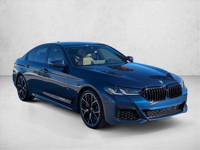 Used 2023 BMW 540i w/ M Sport Package image 3