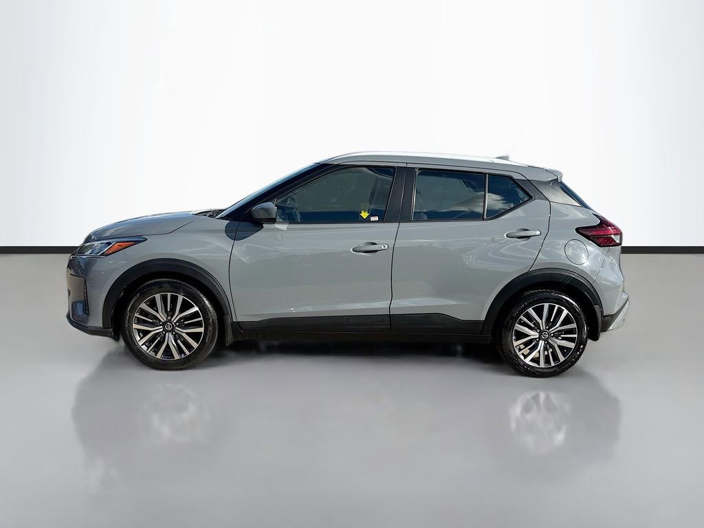 Used 2021 Nissan Kicks SV image 8