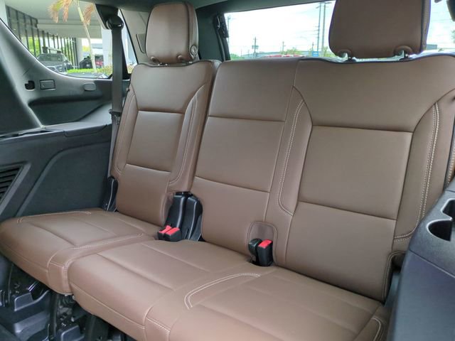 Used 2025 Chevrolet Tahoe High Country image 15