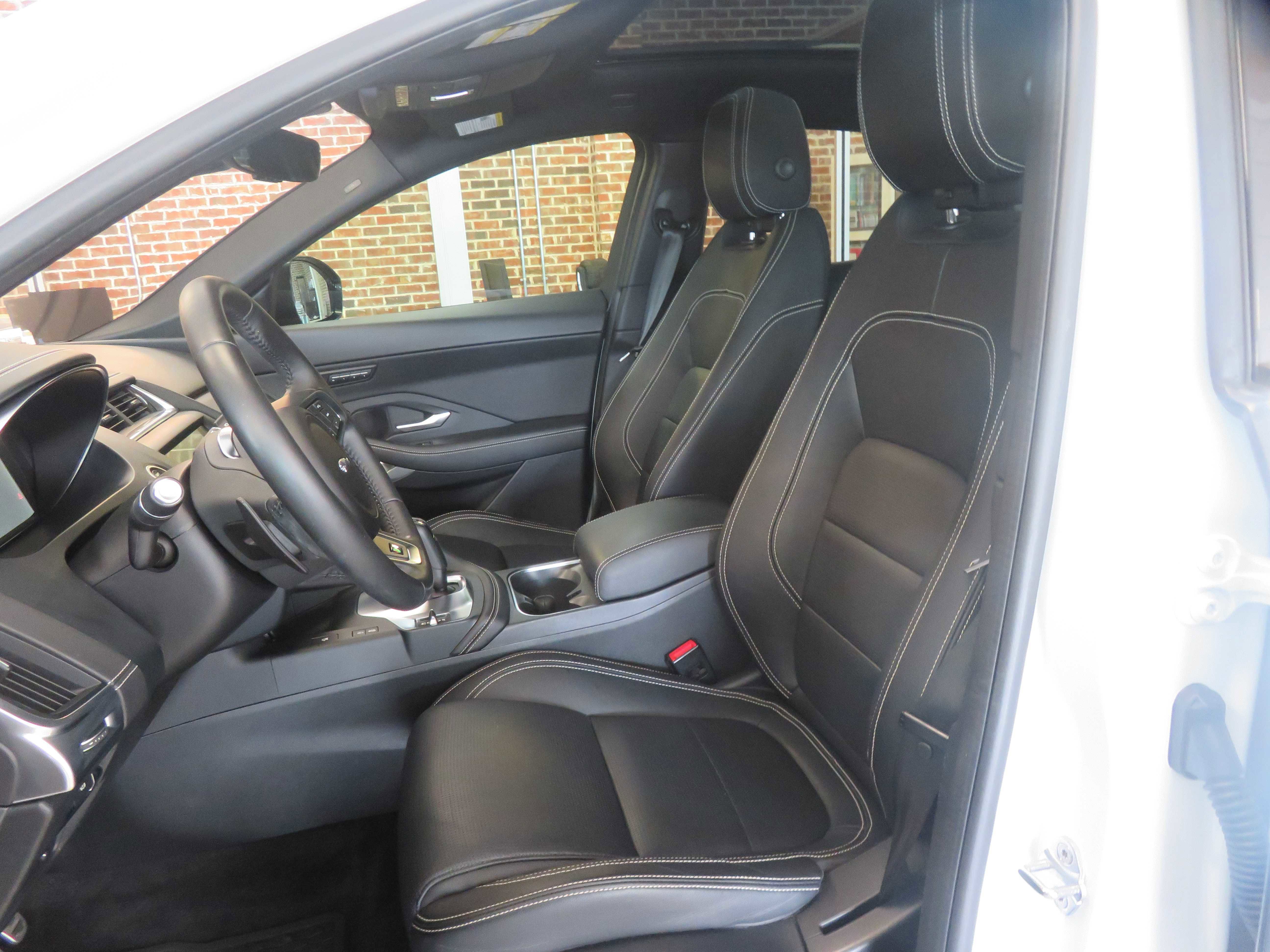 Used 2020 Jaguar E-PACE R-Dynamic SE AWD/4WD image 15