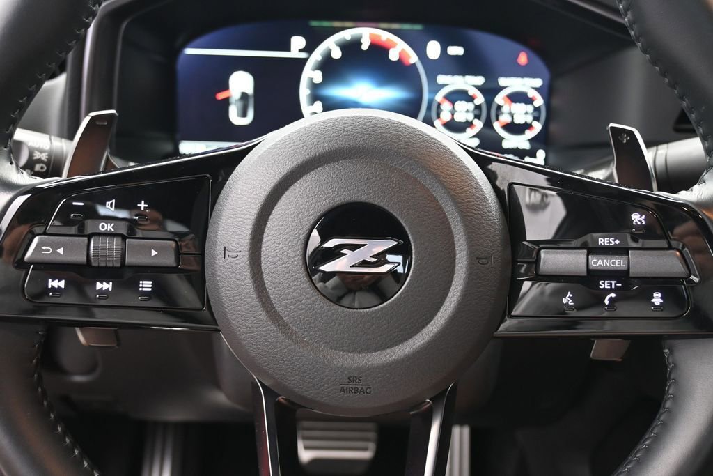 Used 2024 Nissan Z Performance w/ Heritage Edition RWD image 35