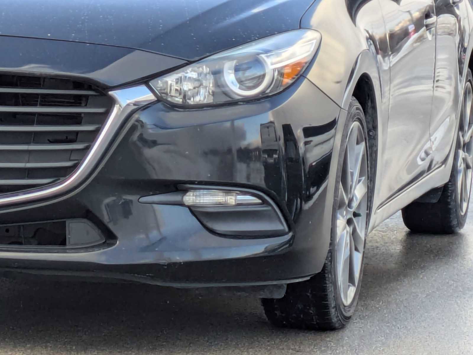 Used 2018 MAZDA MAZDA3 Touring image 10