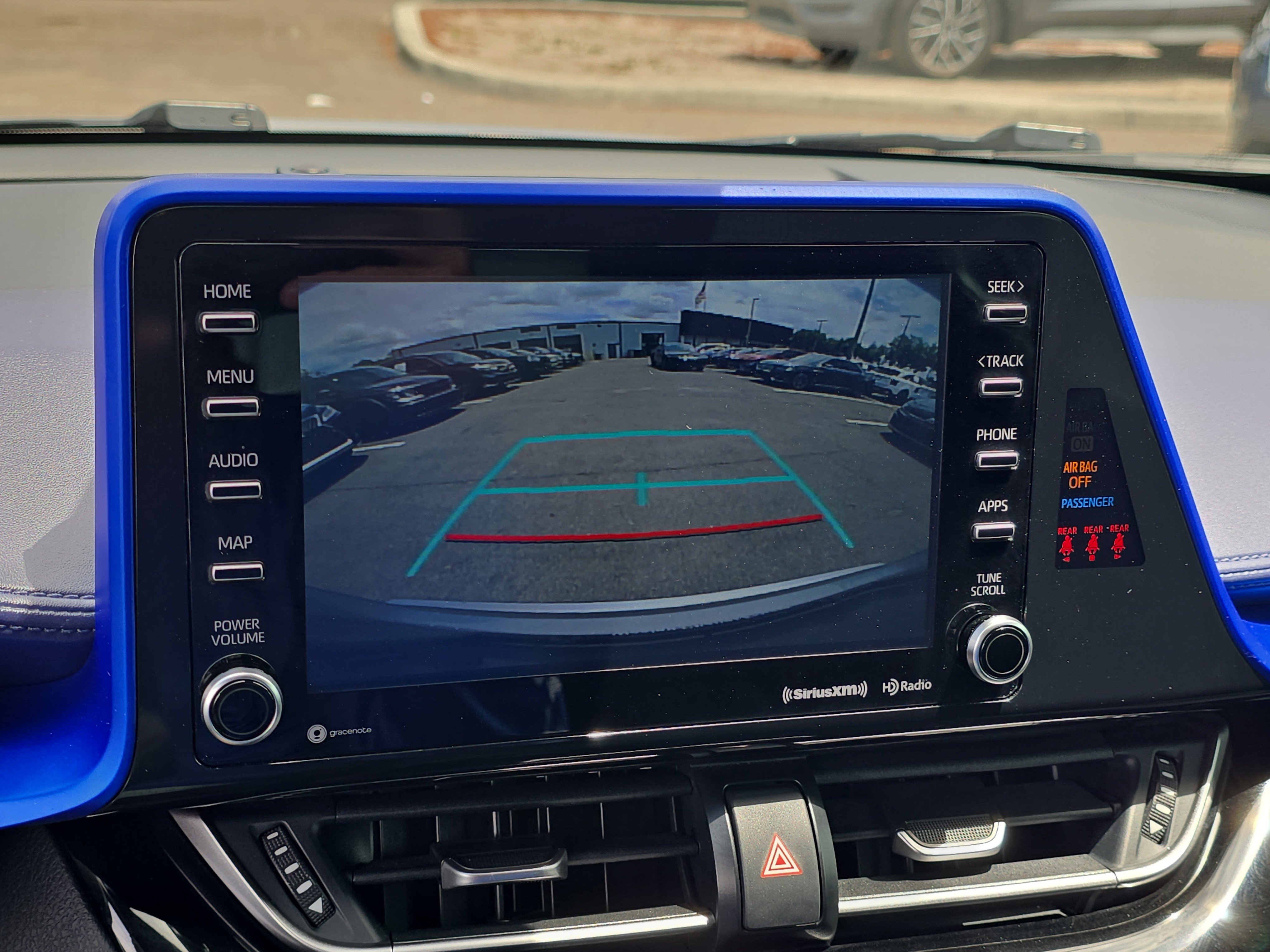 Used 2020 Toyota C-HR XLE FWD image 24
