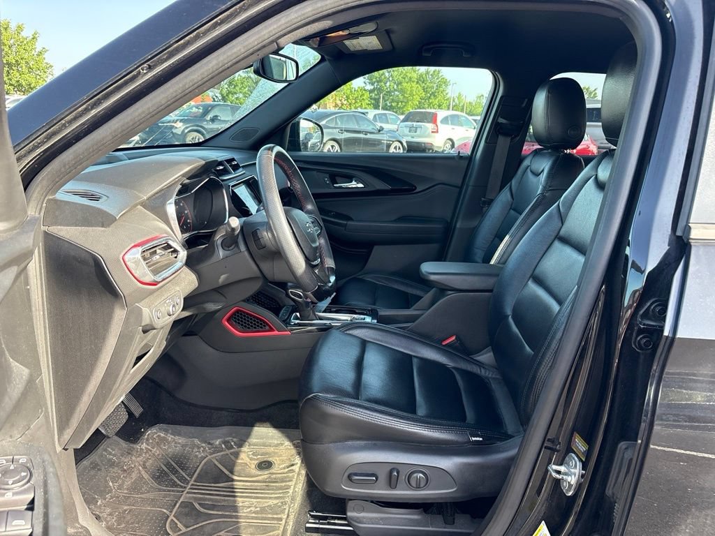 Used 2021 Chevrolet TrailBlazer RS w/ Convenience Package FWD image 14