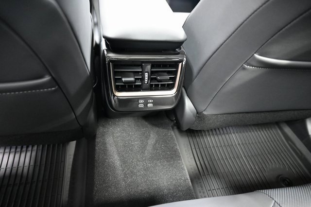 New 2025 Toyota Crown Signia image 28