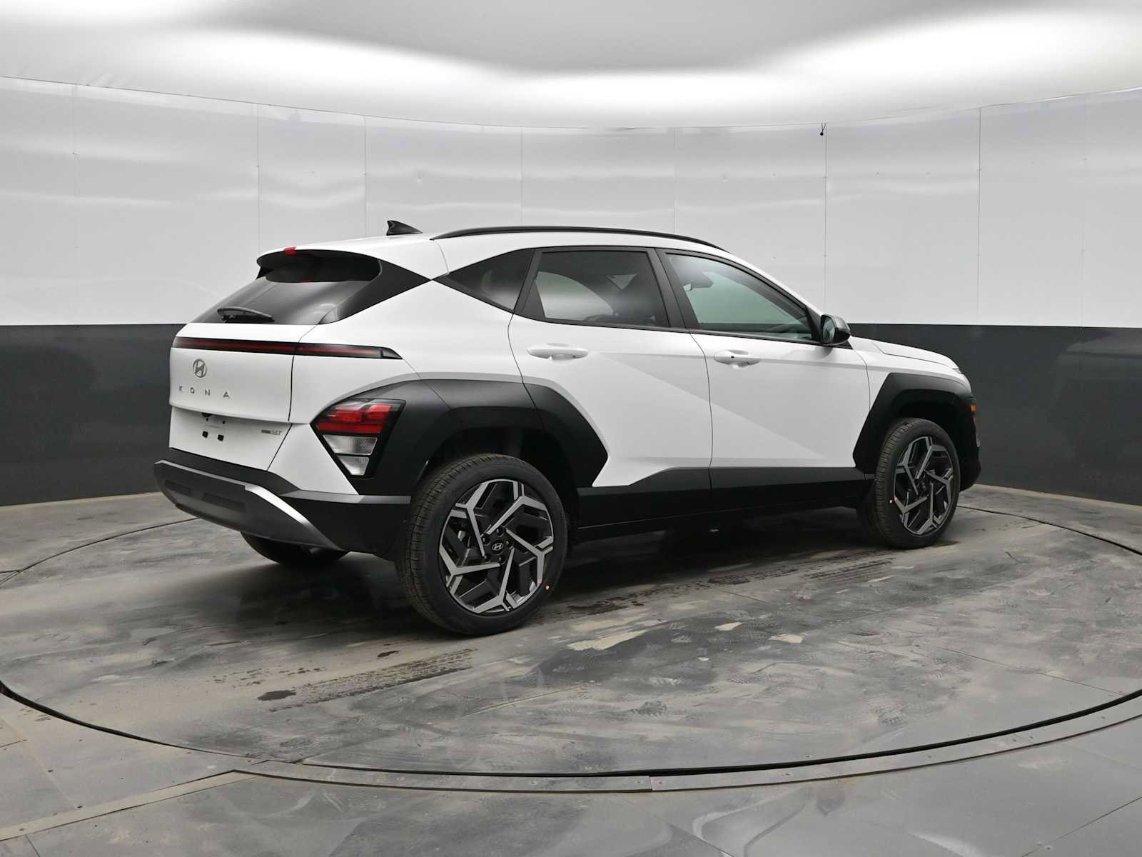 New 2026 Hyundai Kona SEL Premium image 8