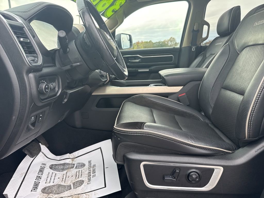 Used 2019 RAM 1500 Laramie image 12