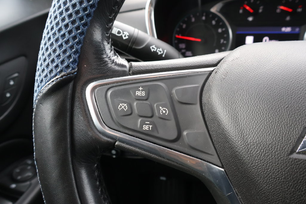 Used 2019 Chevrolet Equinox LT w/ Sun & Navigation Package FWD image 19