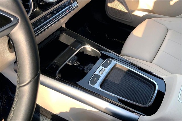 Used 2025 Mercedes-Benz GLA 250 4MATIC image 12