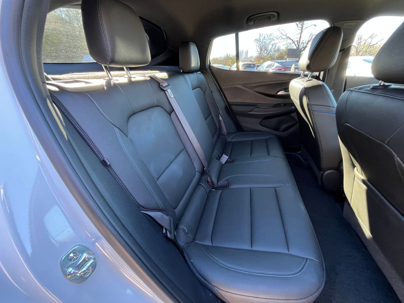 Used 2025 Buick Envista Sport Touring image 34