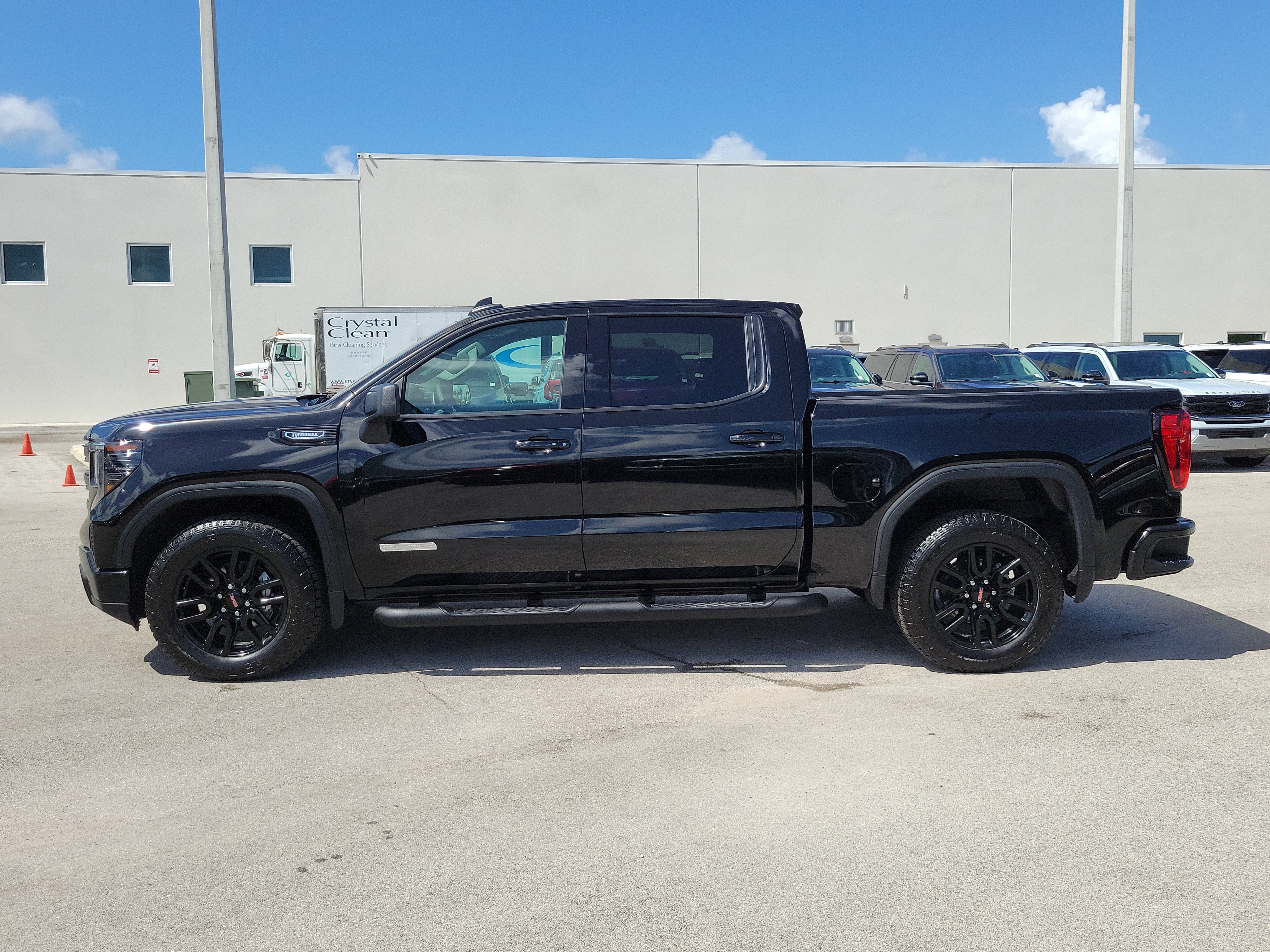 Used 2026 GMC Sierra 1500 Elevation w/ Elevation Select Package RWD image 8