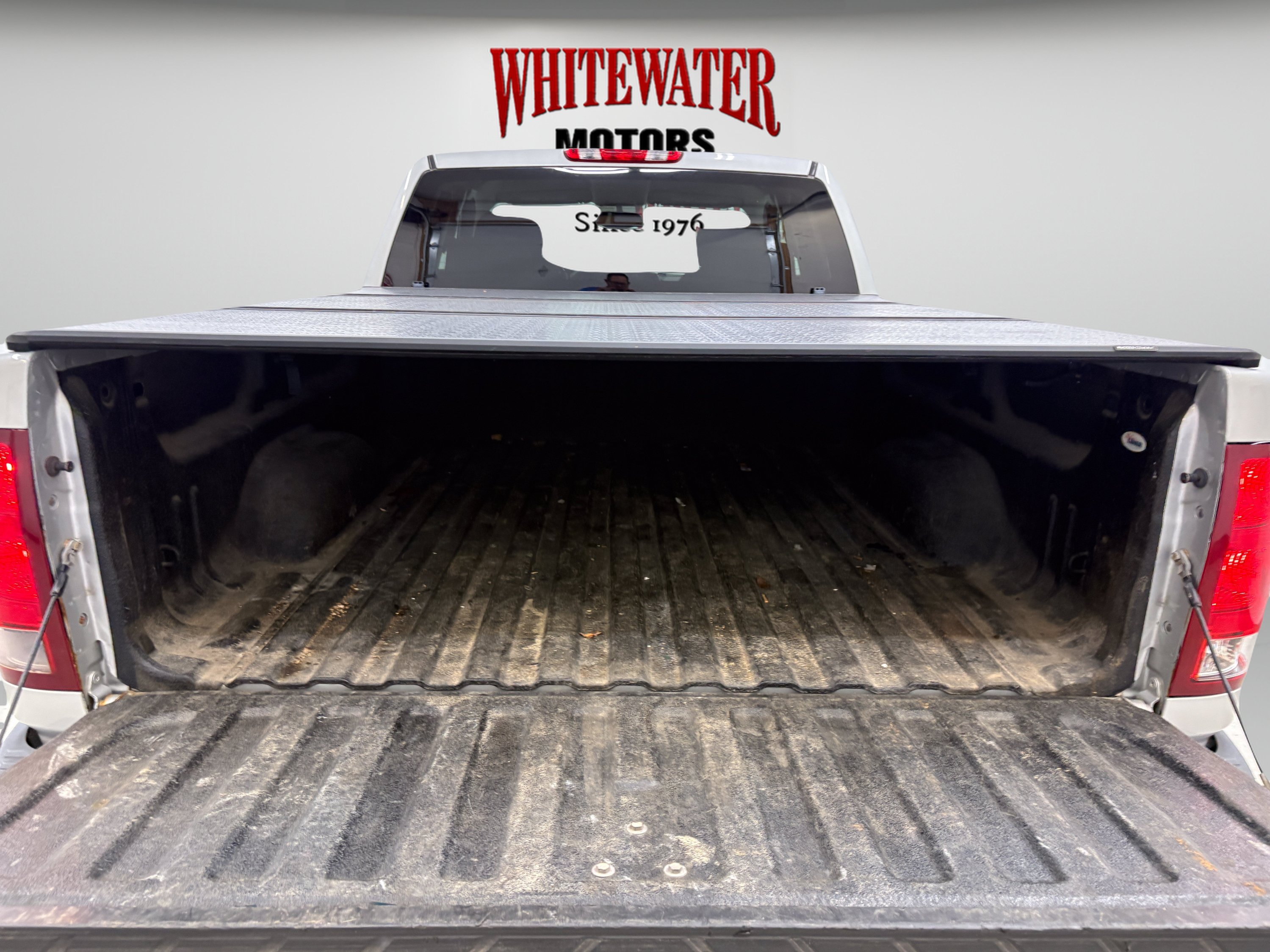 Used 2010 GMC Sierra 1500 SLE w/ Power Pack Plus AWD/4WD image 8