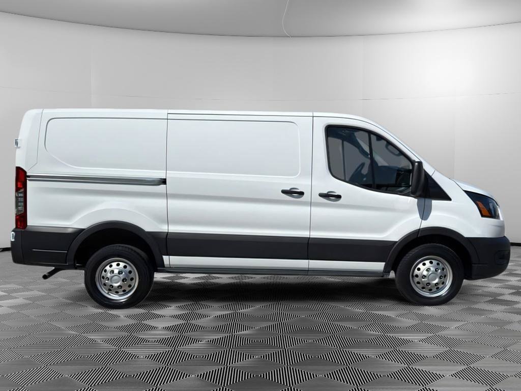 Used 2024 Ford Transit 150 Low Roof AWD image 4