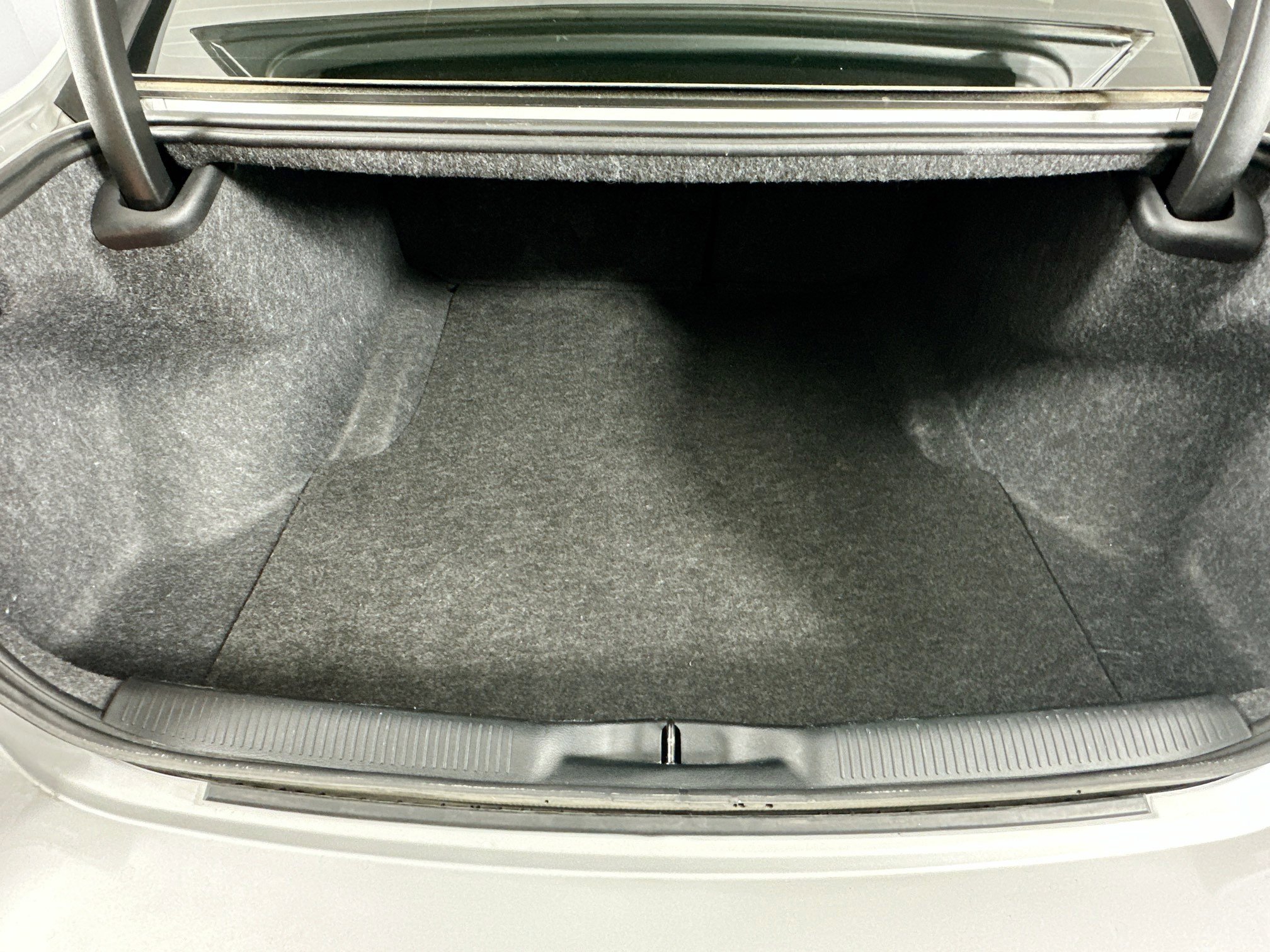 Used 2023 Dodge Charger SXT w/ Blacktop Package image 32