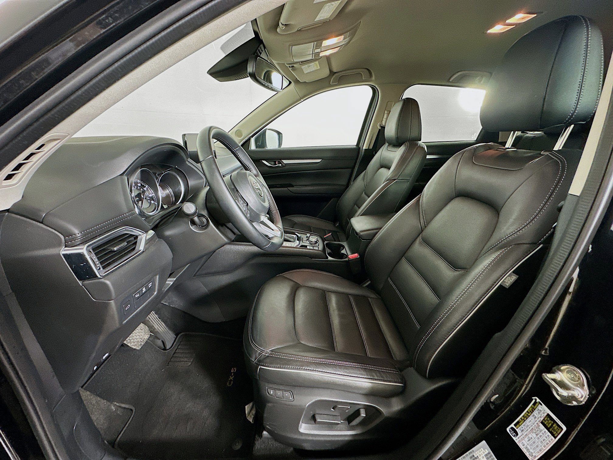 Used 2025 MAZDA CX-5 AWD 2.5 S w/ Preferred Package image 13