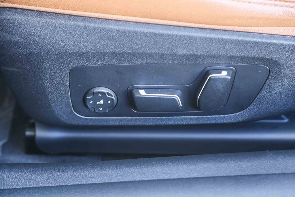 Certified 2026 BMW M440i Coupe RWD image 17