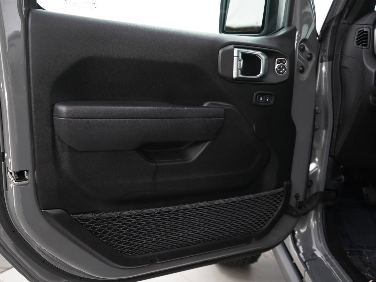 Used 2023 Jeep Wrangler Unlimited Rubicon 4xe w/ Cold Weather Group image 17