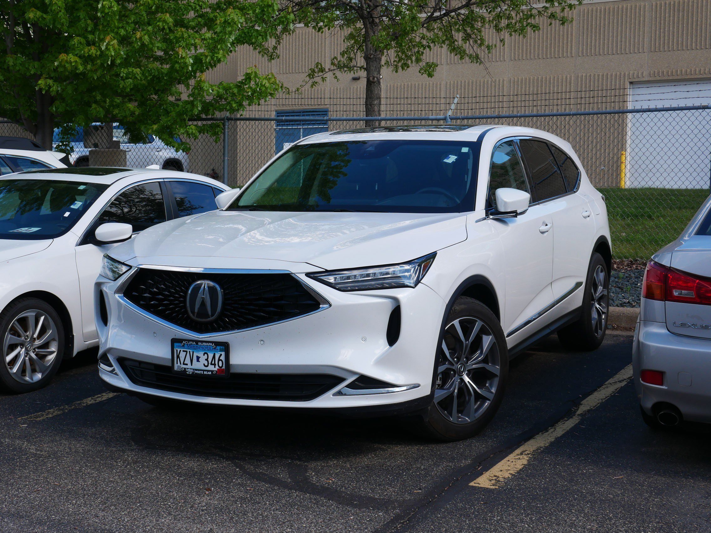 Certified 2024 Acura MDX SH-AWD w/ Technology Package image 3