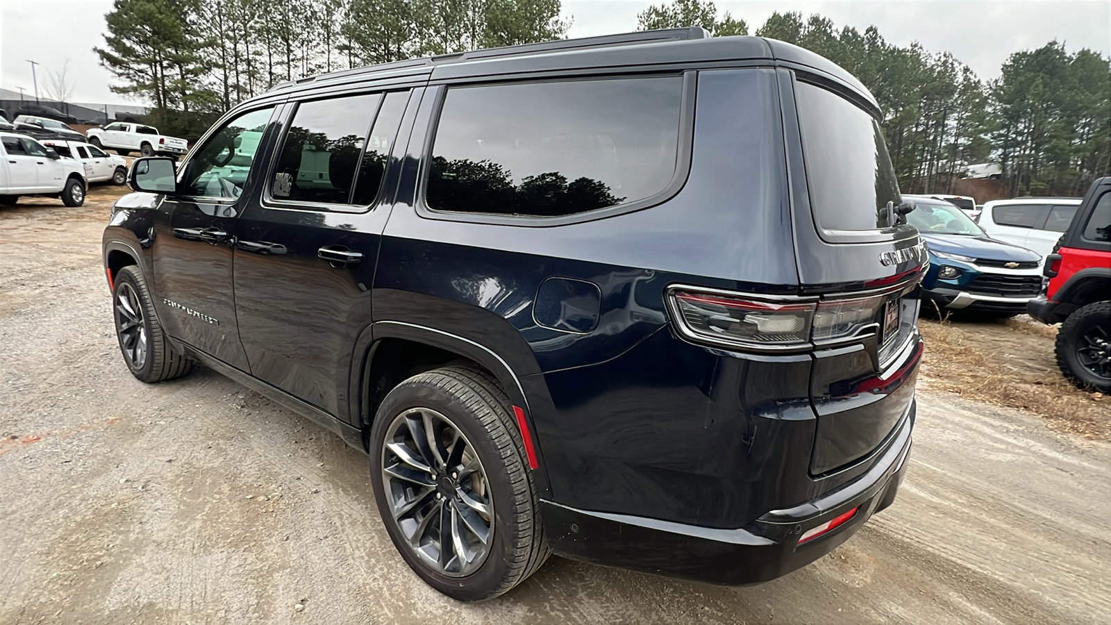 Used 2025 Jeep Grand Wagoneer Series II Obsidian w/ Quick Order Packagew 28T image 10