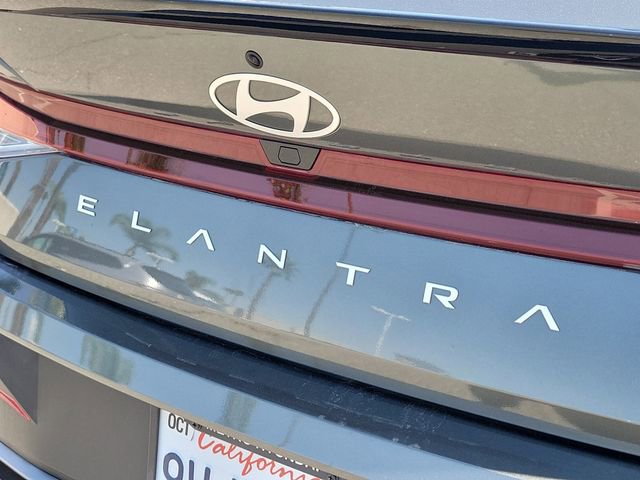 Used 2025 Hyundai Elantra Sport image 25