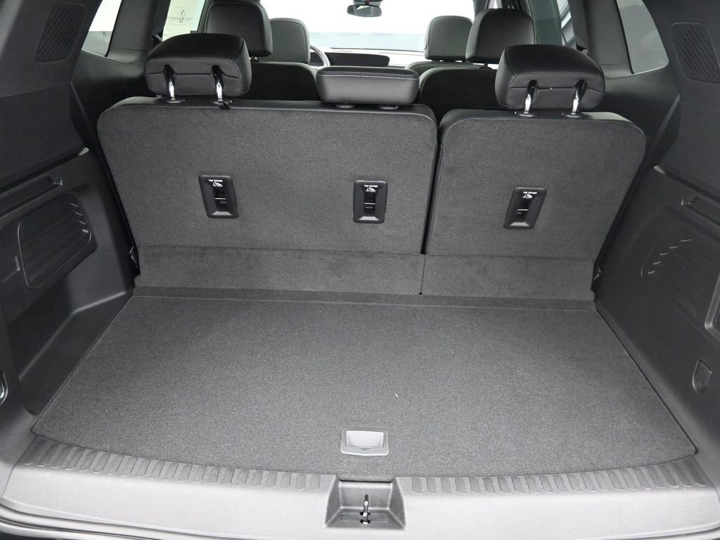 Used 2025 Buick Enclave Sport Touring w/ Power Package image 11