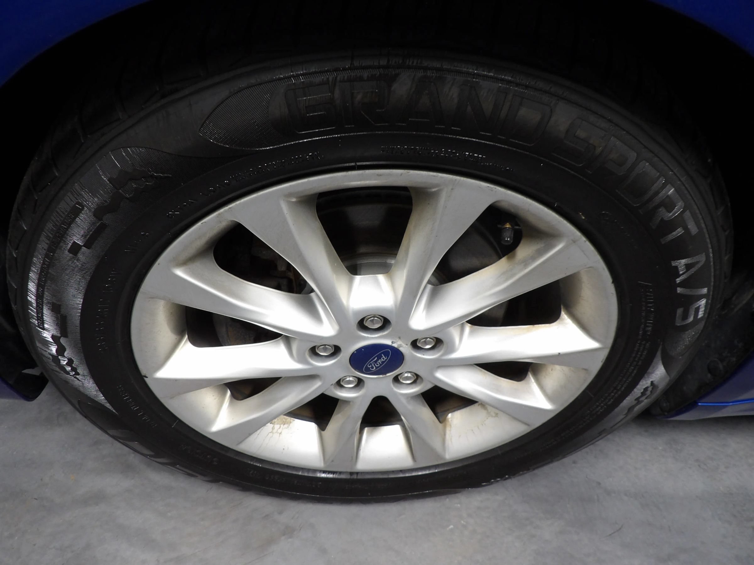Used 2018 Ford Fusion SE w/ Fusion SE Technology Package FWD image 20