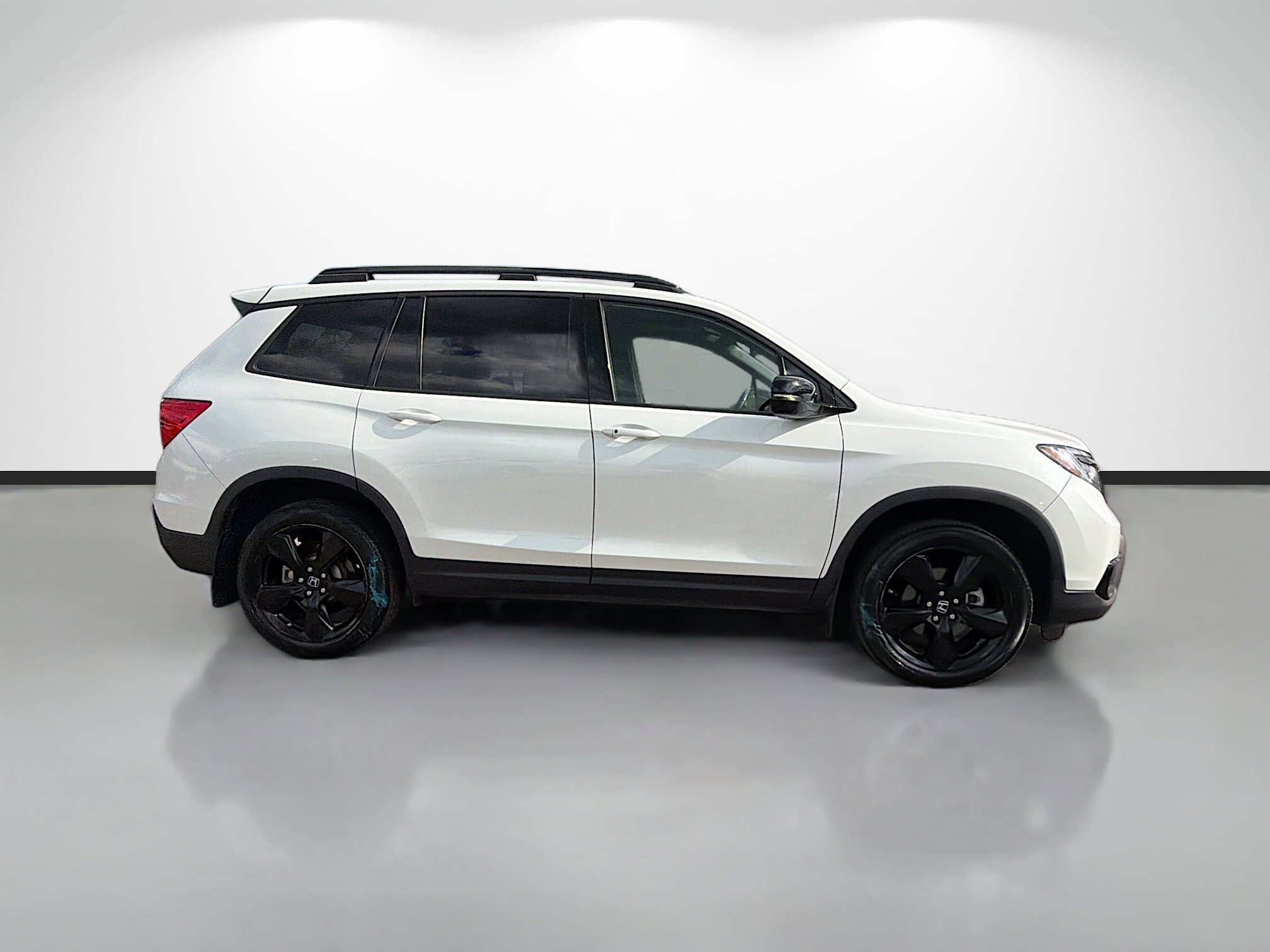 Used 2020 Honda Passport Elite image 2