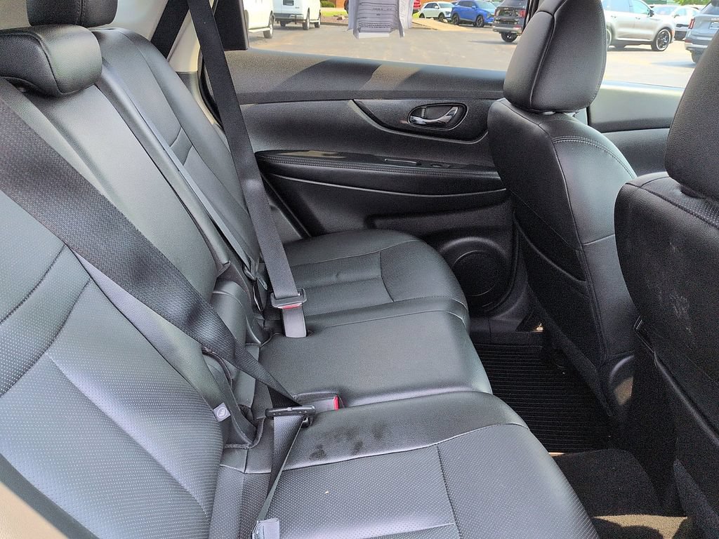 Used 2015 Nissan Rogue SL FWD image 8
