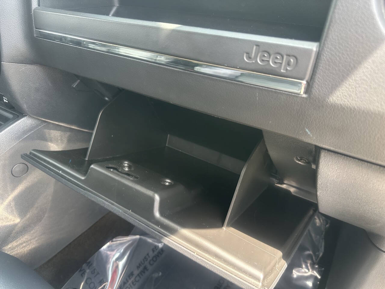 Used 2015 Jeep Patriot High Altitude FWD image 15