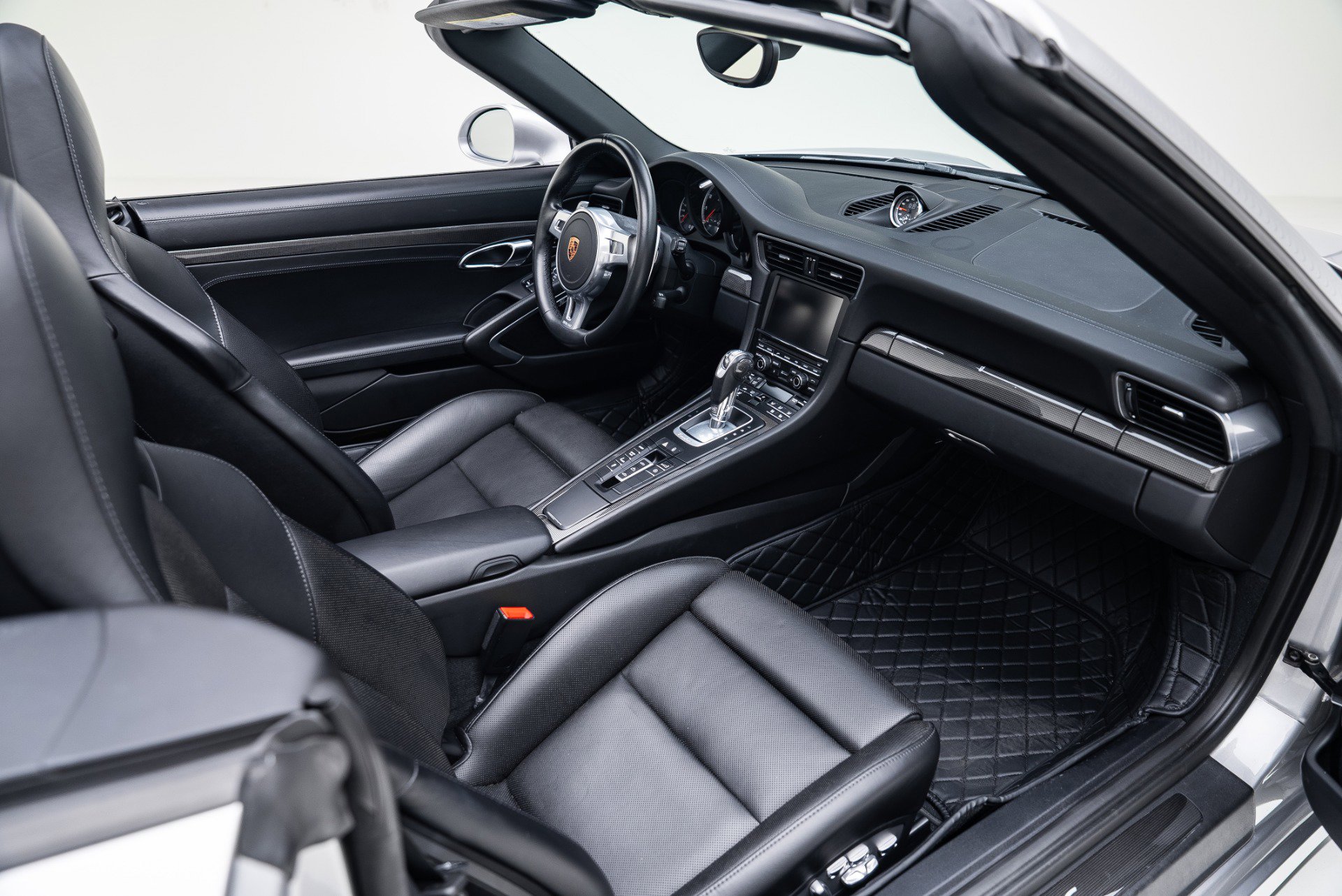 Used 2016 Porsche 911 Turbo S image 33