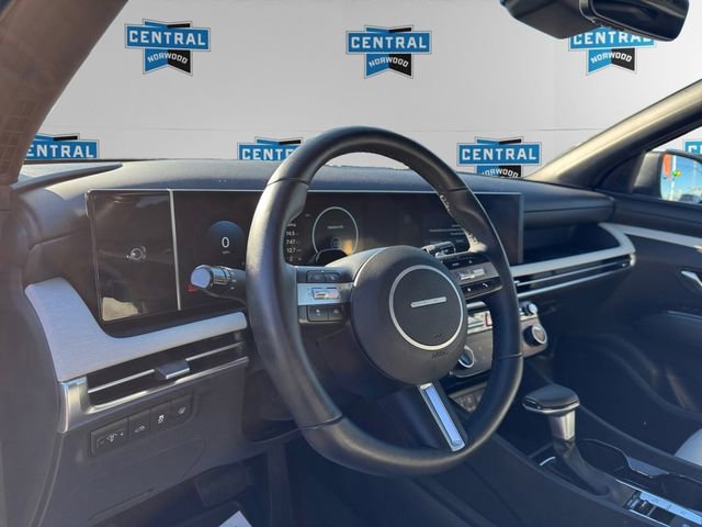 Used 2025 Hyundai Santa Cruz Limited image 11
