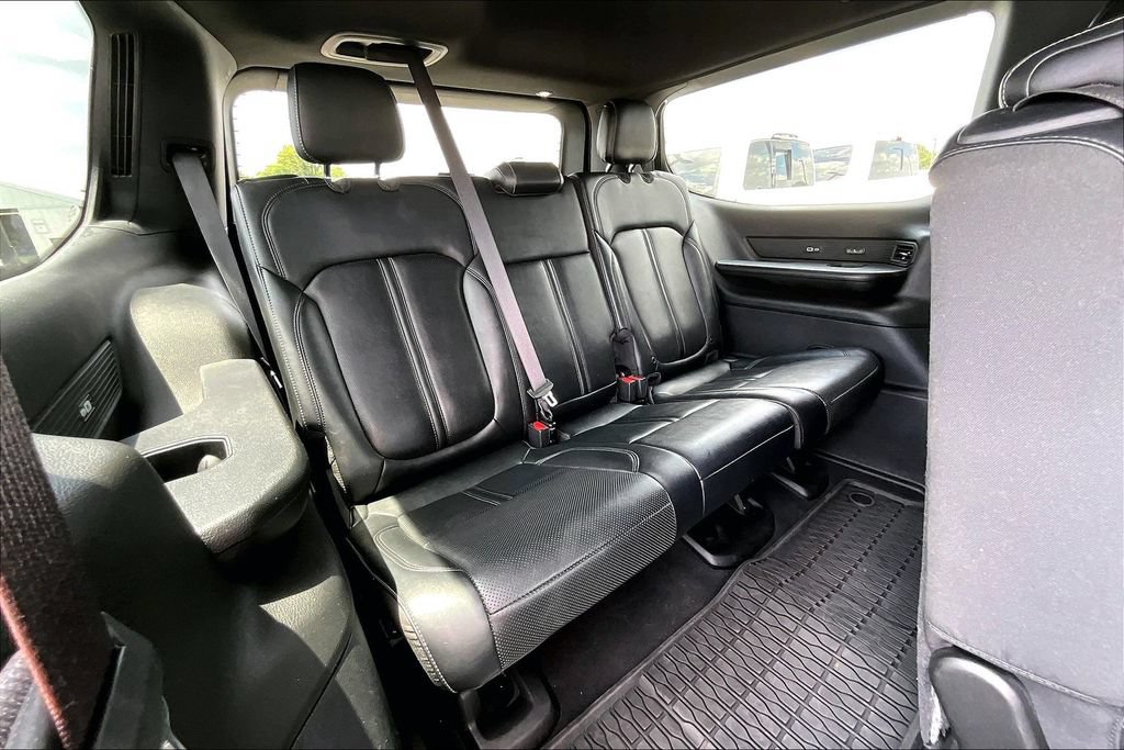 Used 2022 Jeep Wagoneer Series III RWD image 28