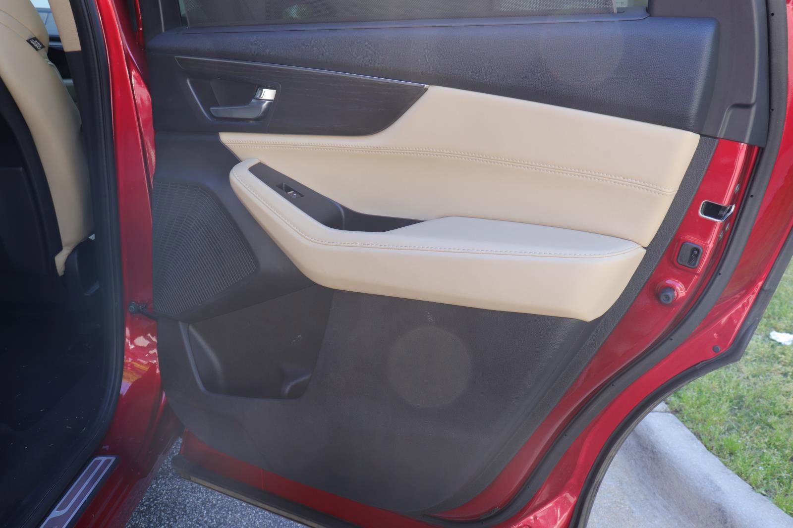 Used 2022 Acura MDX SH-AWD w/ Advance Package image 22