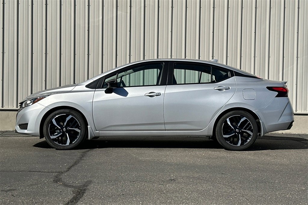 Used 2025 Nissan Versa SR w/ Trunk Package image 8