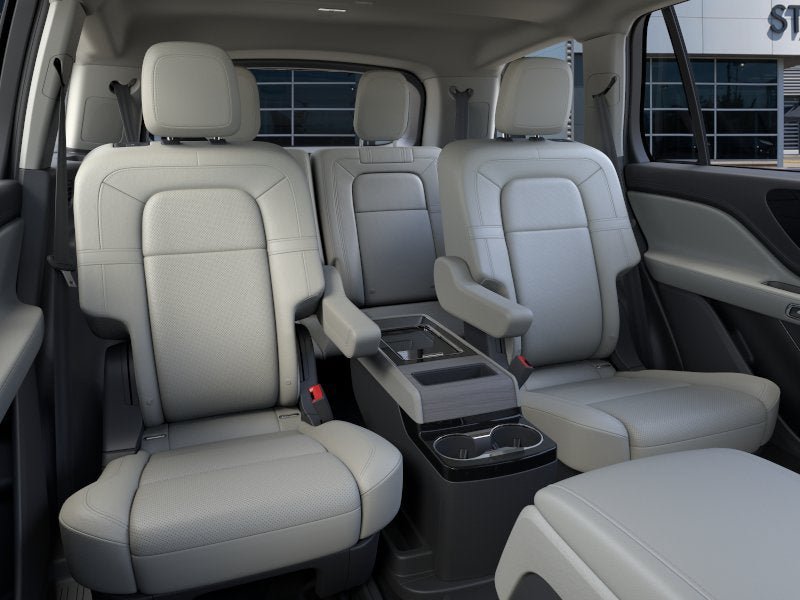 New 2026 Lincoln Aviator Reserve w/ Illumination Package AWD/4WD image 11