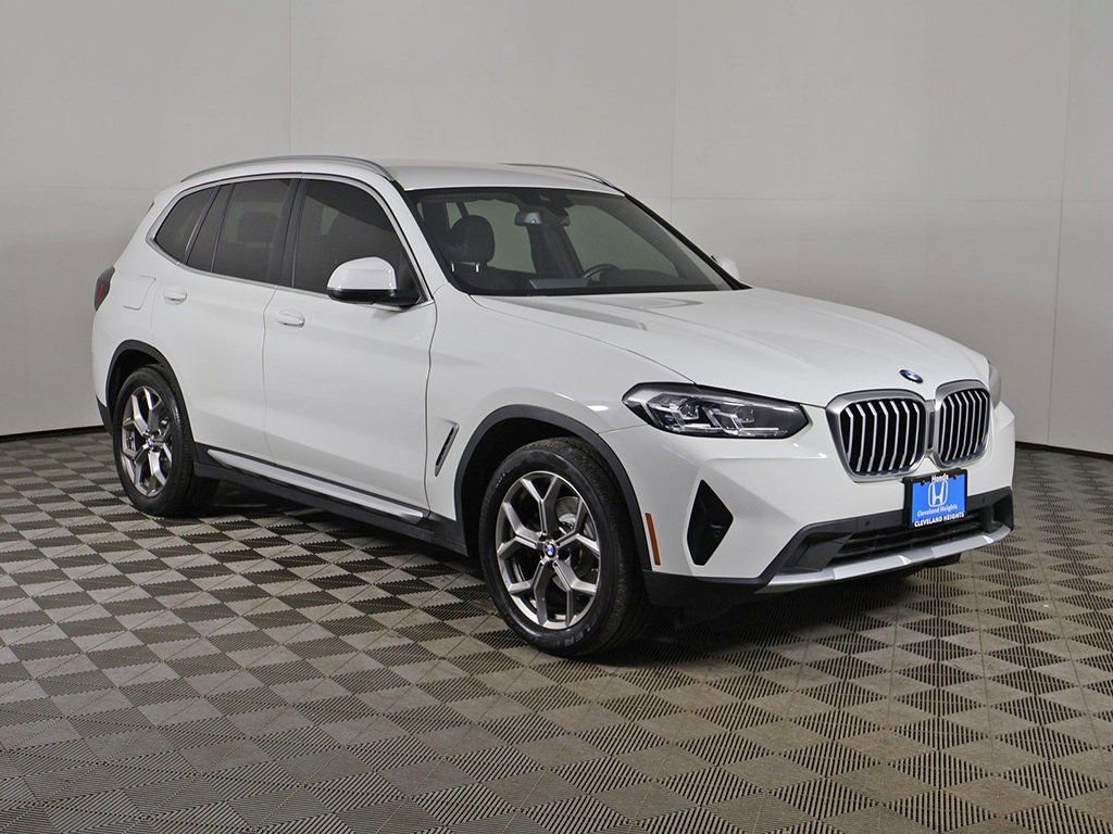 Used 2023 BMW X3 xDrive30i image 2