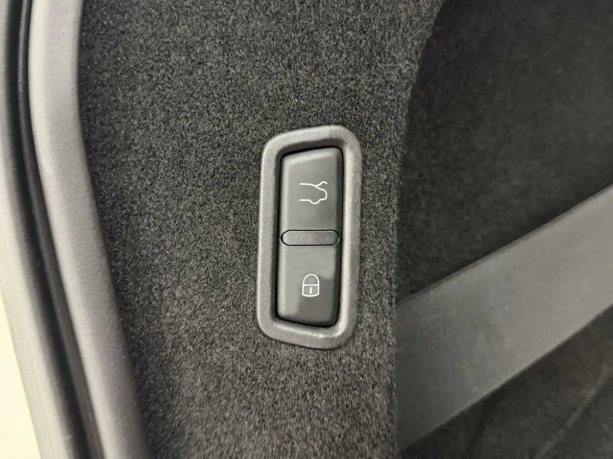 Used 2020 Maserati Levante S AWD/4WD image 28