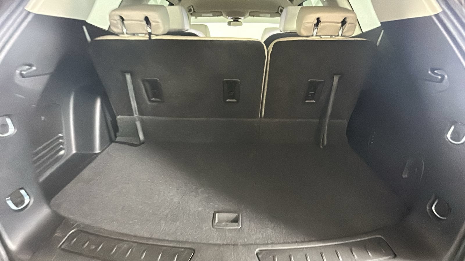 Used 2020 Buick Enclave Essence w/ LPO, Floor Liner Package FWD image 34