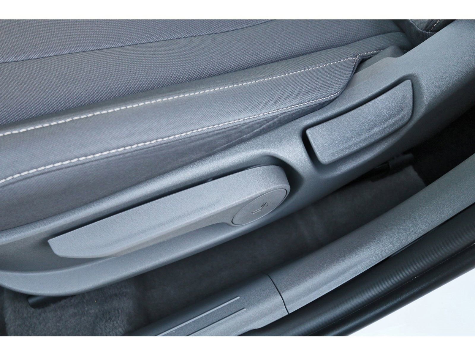 Certified 2025 Hyundai Elantra Blue image 29